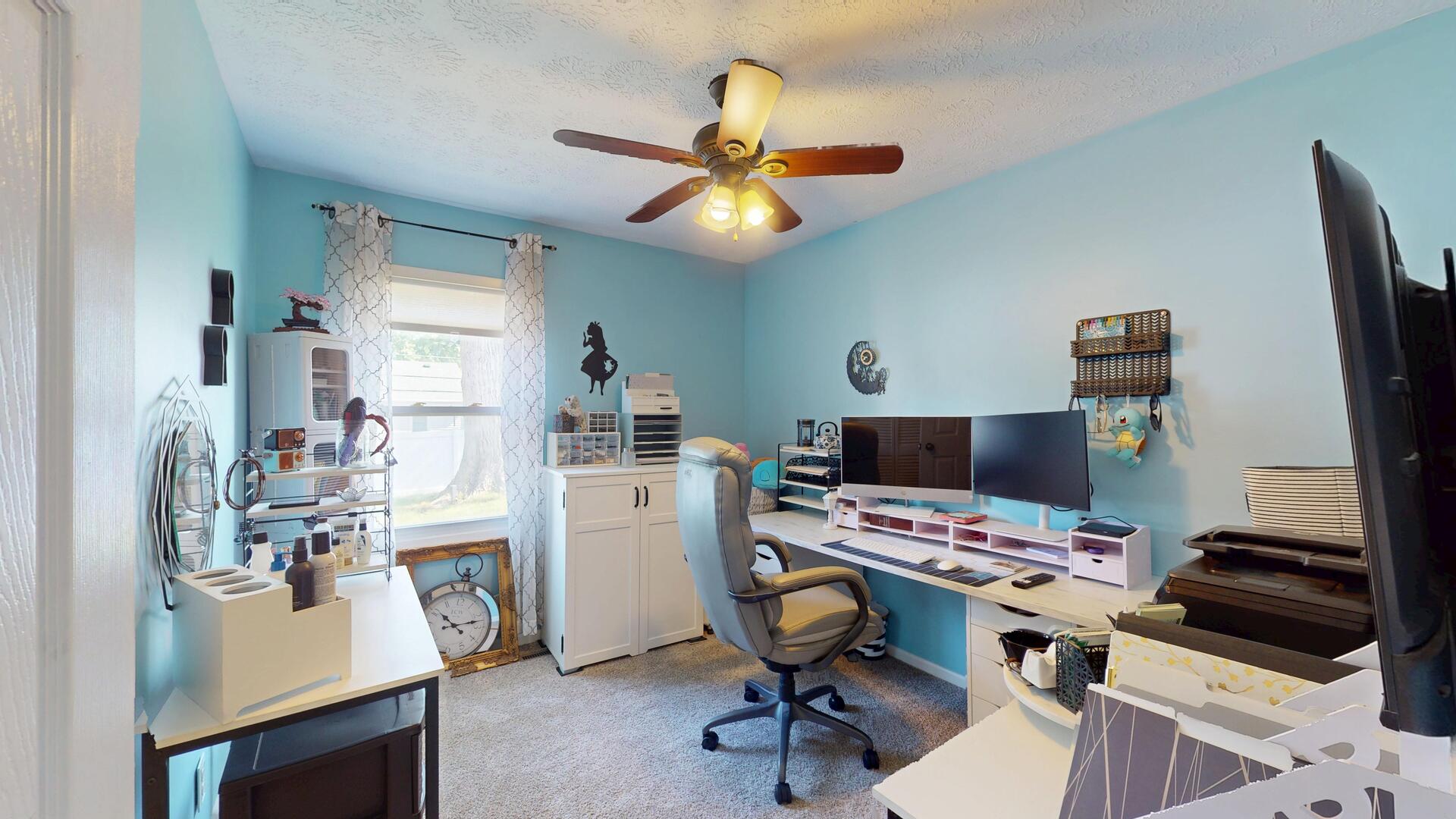 100 Edgewood Drive Property Photo 13
