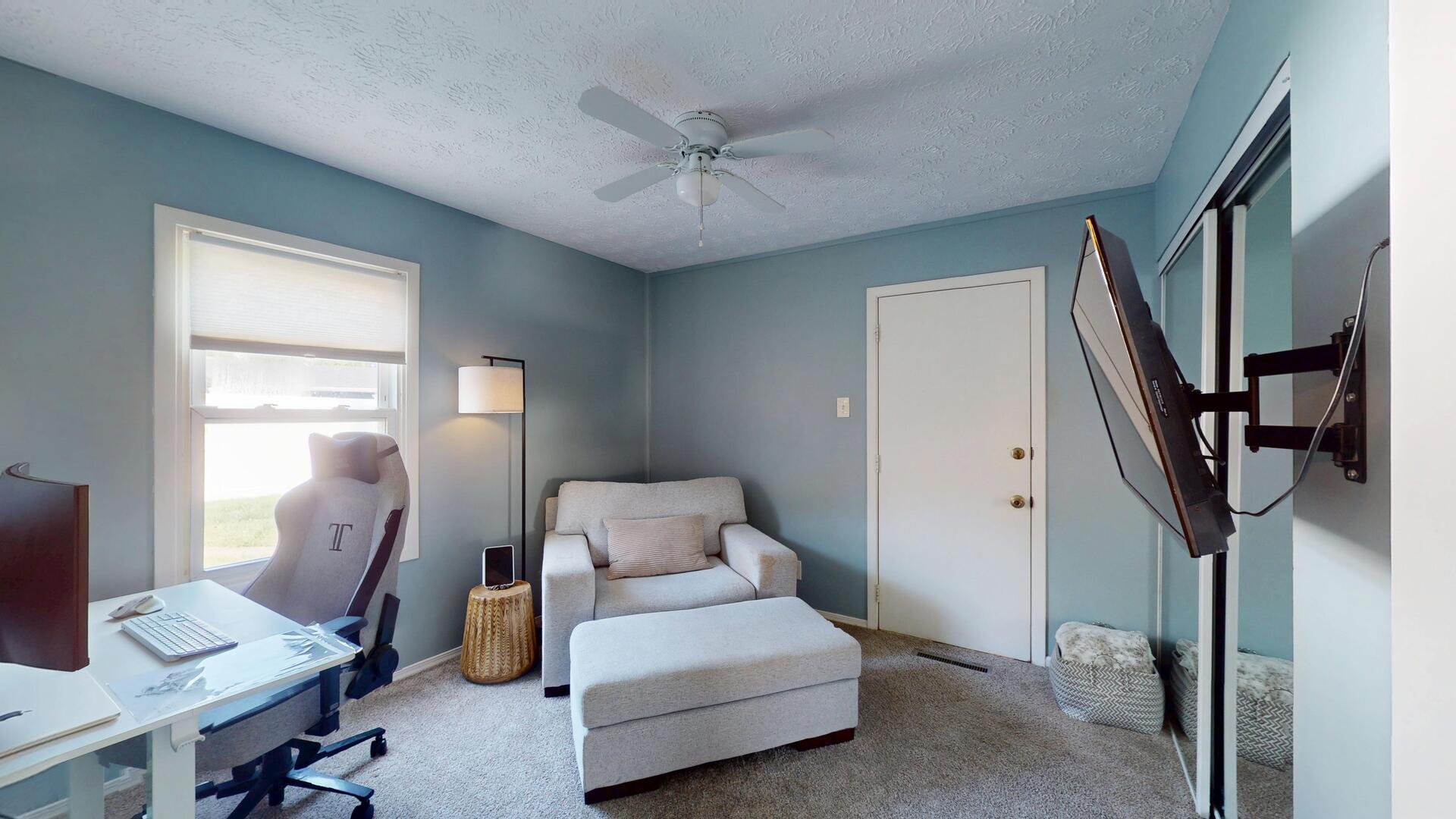 100 Edgewood Drive Property Photo 15