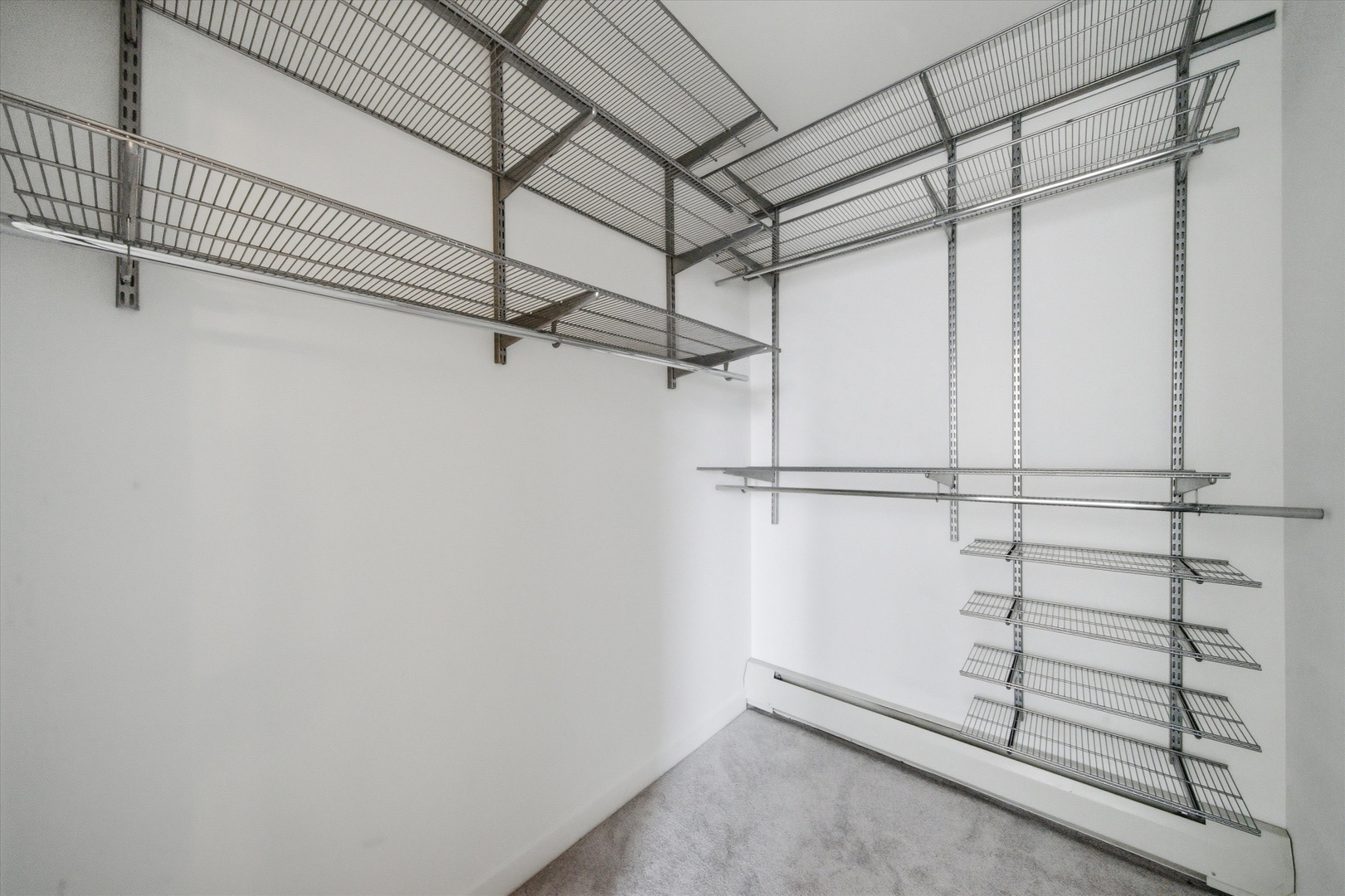 421 W Huron Street 1009 Property Photo 17