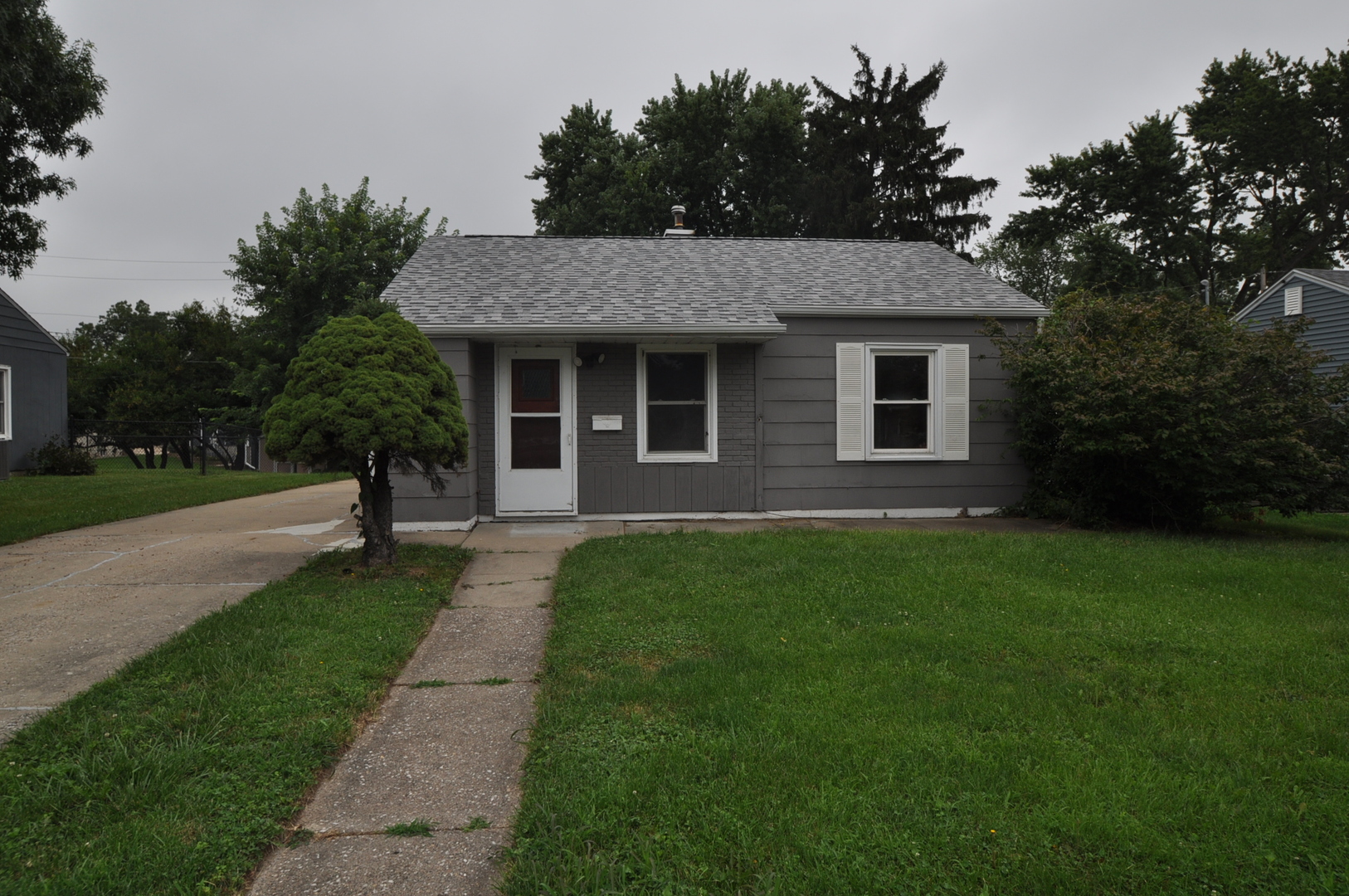 1852 North Street Property Photo 1