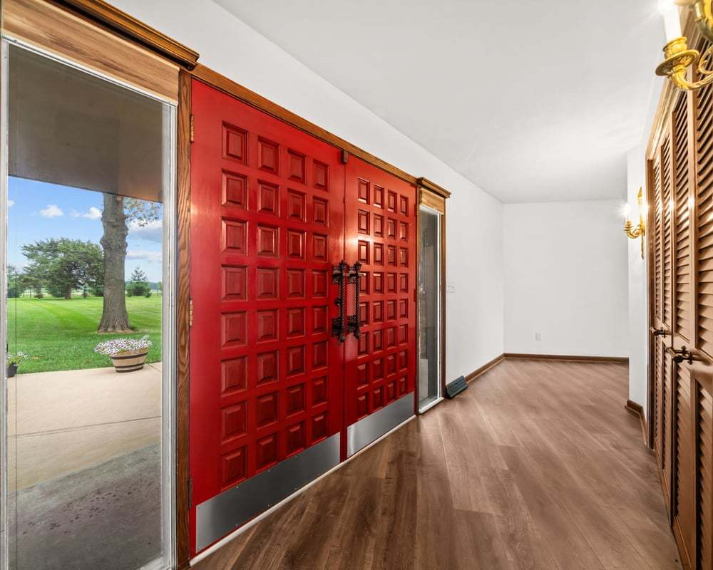 12048 N Tower Road Property Photo 4