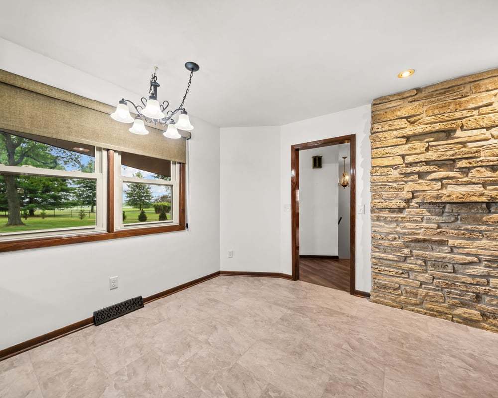 12048 N Tower Road Property Photo 5