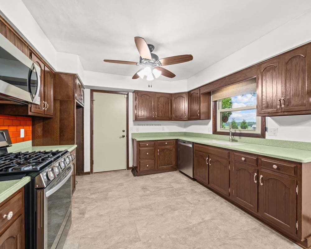 12048 N Tower Road Property Photo 7