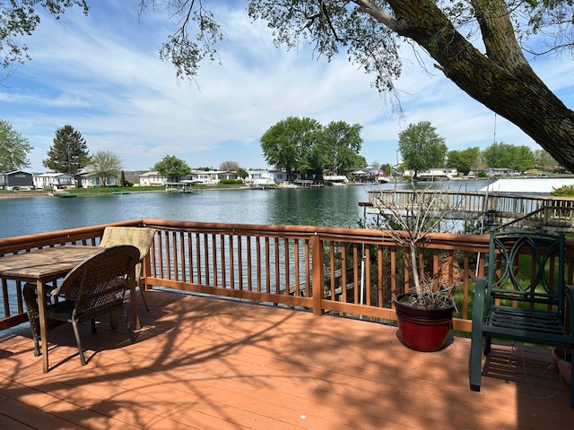77 Linda Lane Property Photo 3