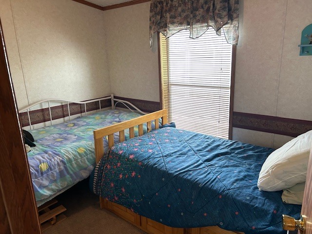 77 Linda Lane Property Photo 11