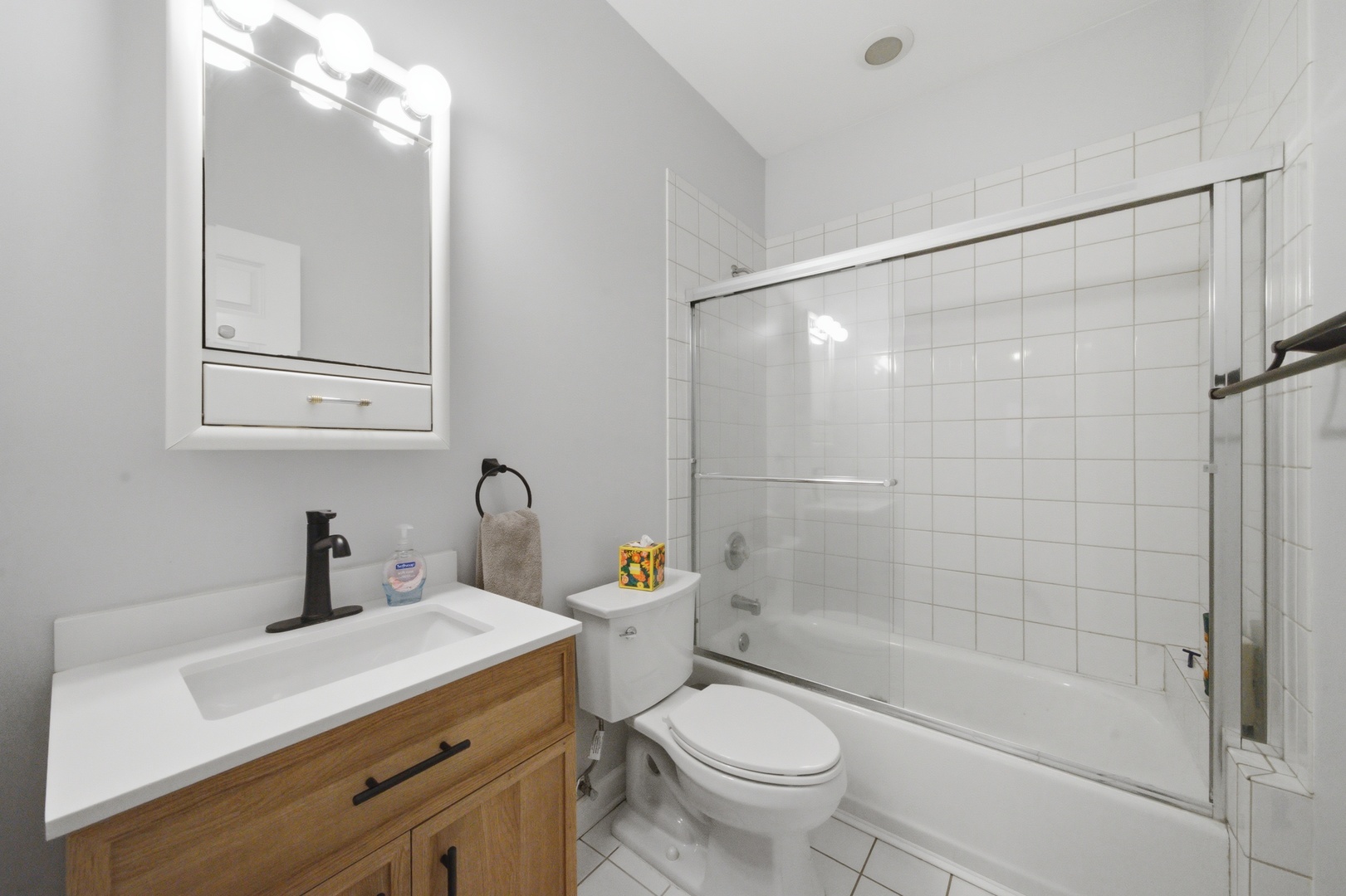 2217 W Farwell Avenue 4b Property Photo 15