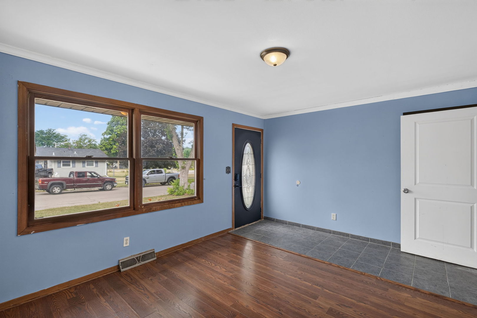 523 Chisholm Trail Property Photo 8