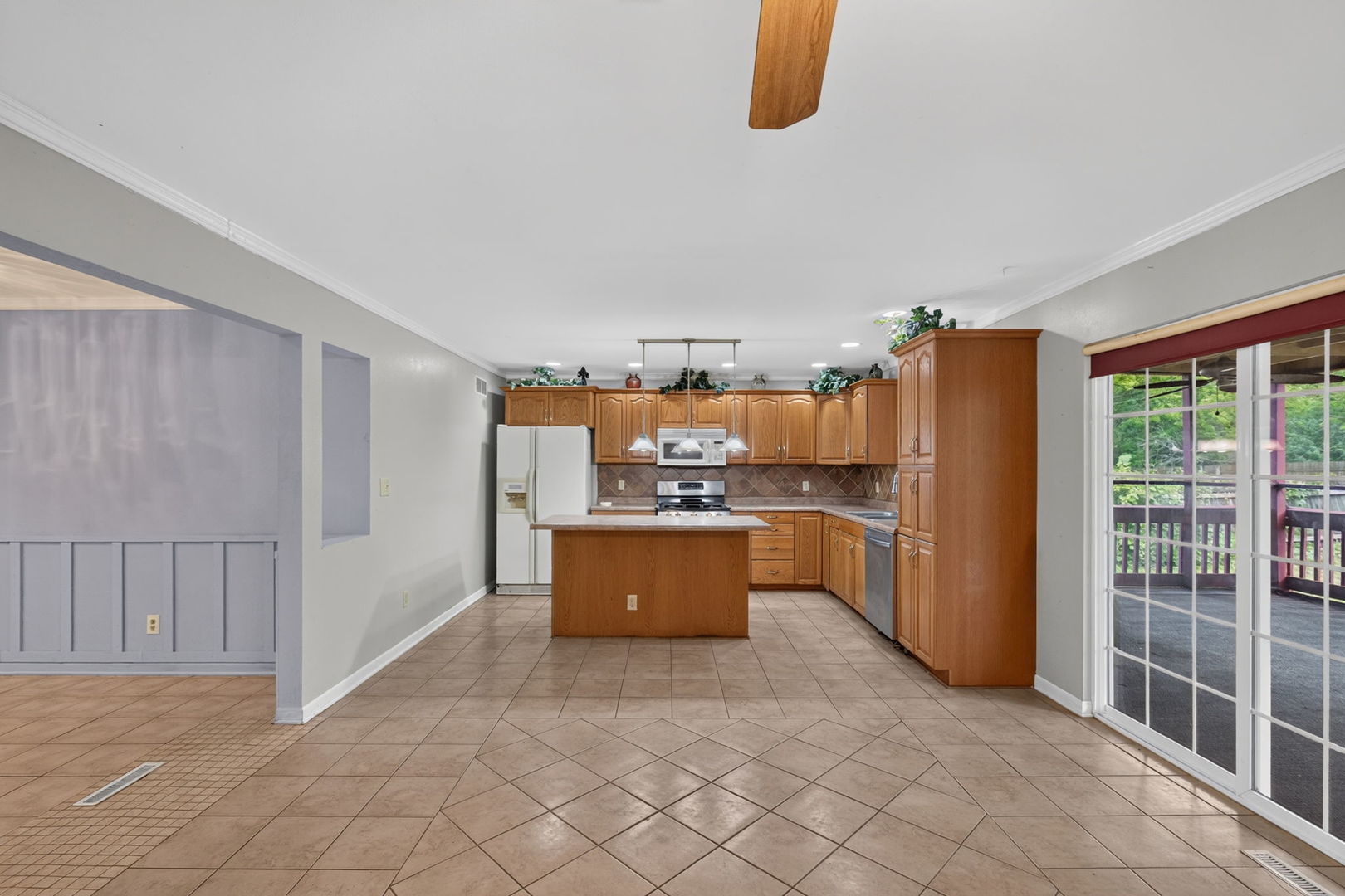 523 Chisholm Trail Property Photo 11