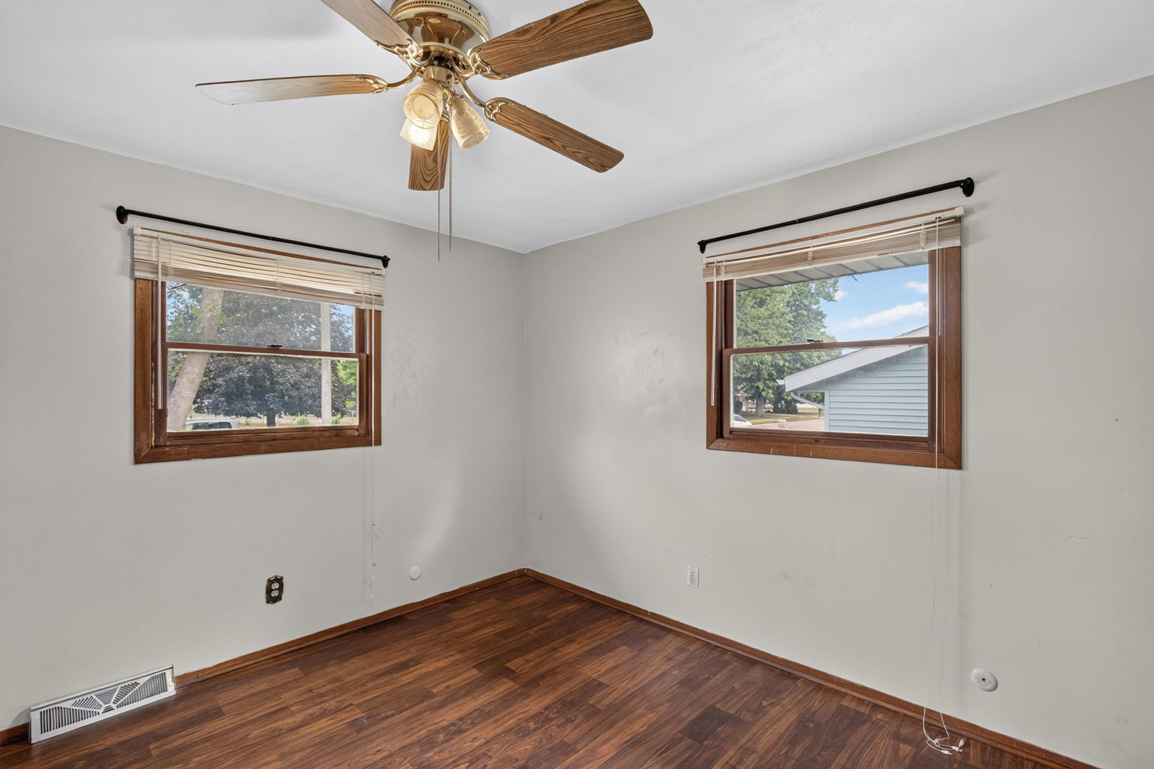 523 Chisholm Trail Property Photo 20