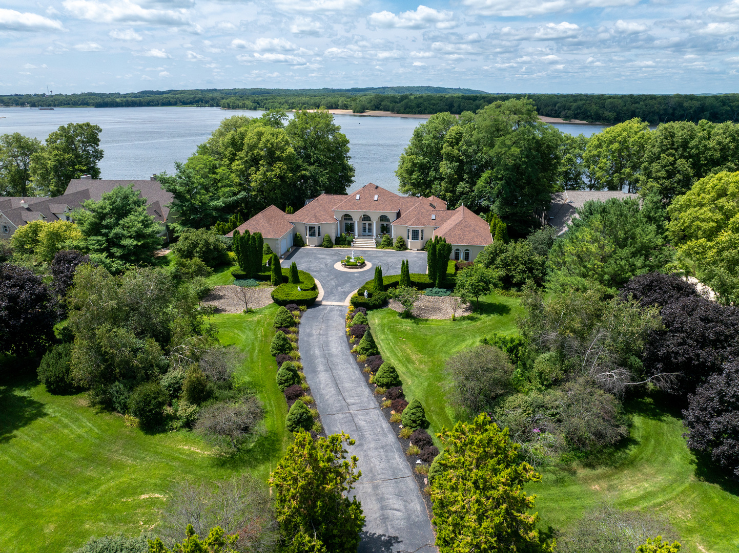 16908 River Road Property Photo 1