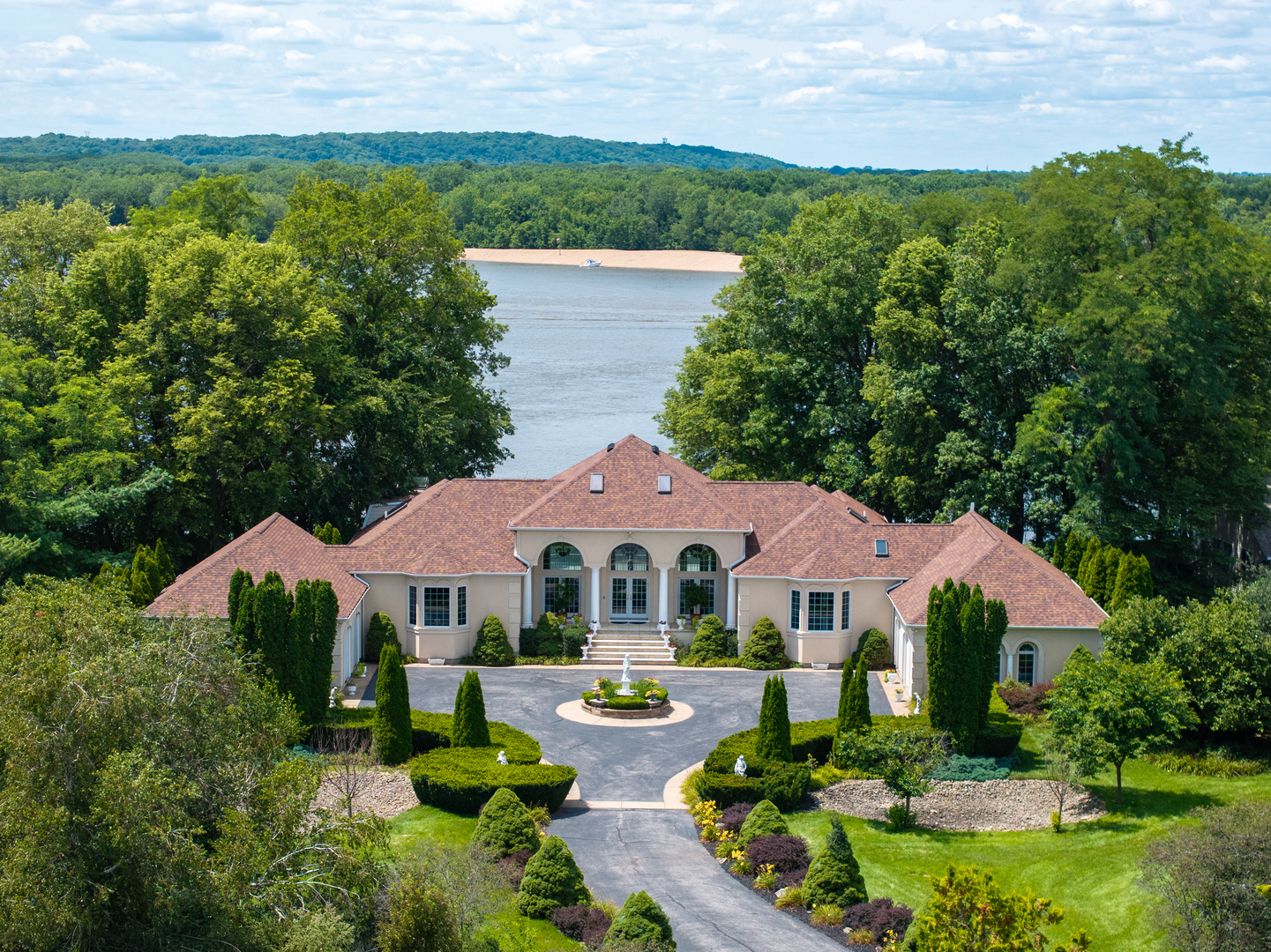 16908 River Road Property Photo 4
