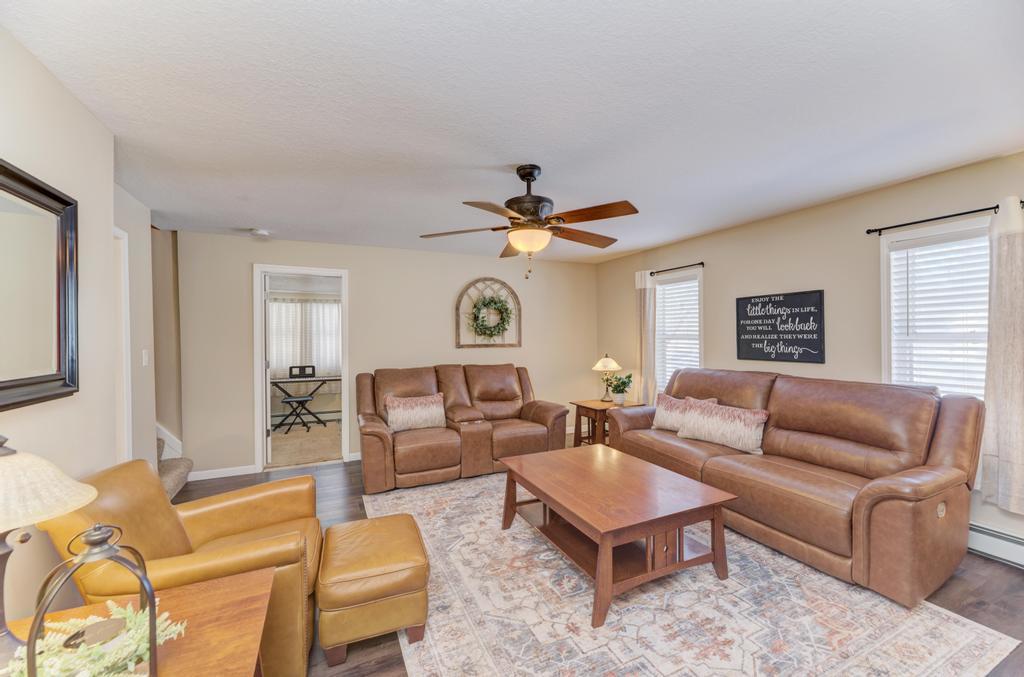 33709 S West River Road Property Photo 4