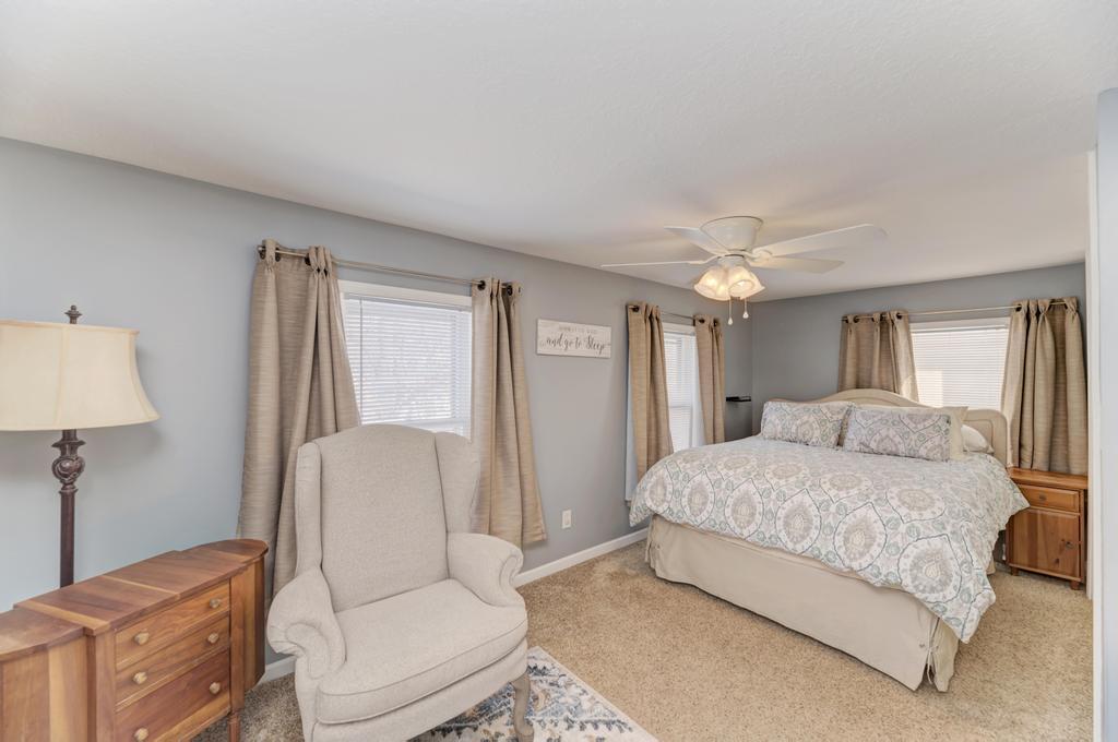 33709 S West River Road Property Photo 11