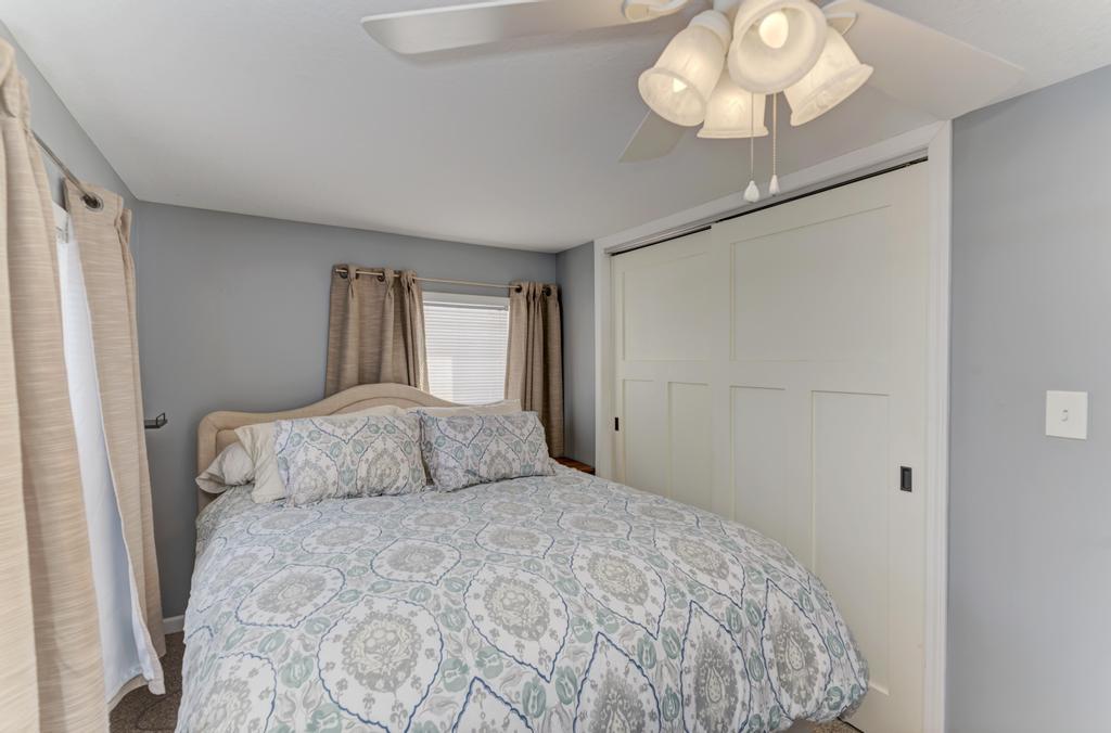 33709 S West River Road Property Photo 13