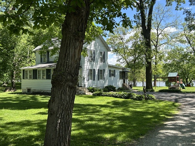 33709 S West River Road Property Photo 23