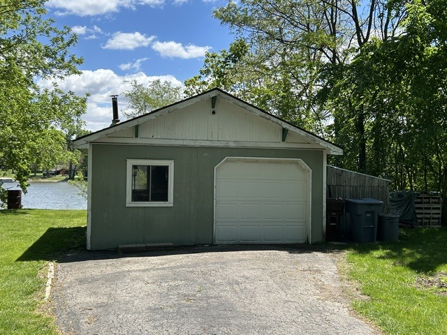 33709 S West River Road Property Photo 27