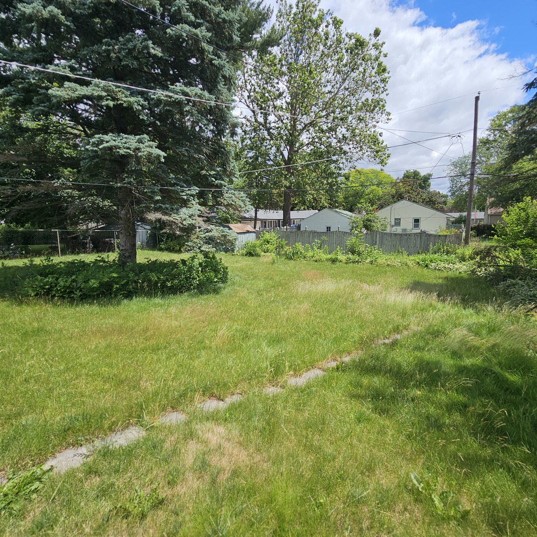 1307 Winthrop Lane Property Photo 2