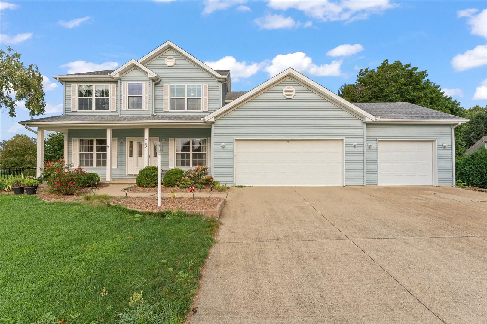 1703 Deer Run Drive Property Photo 1