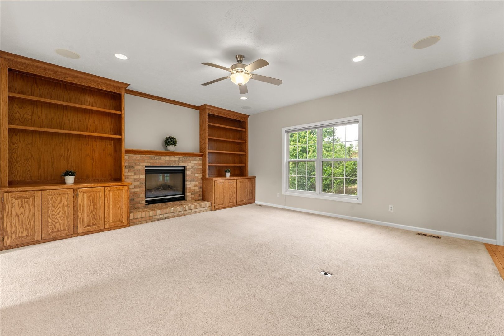 1703 Deer Run Drive Property Photo 10