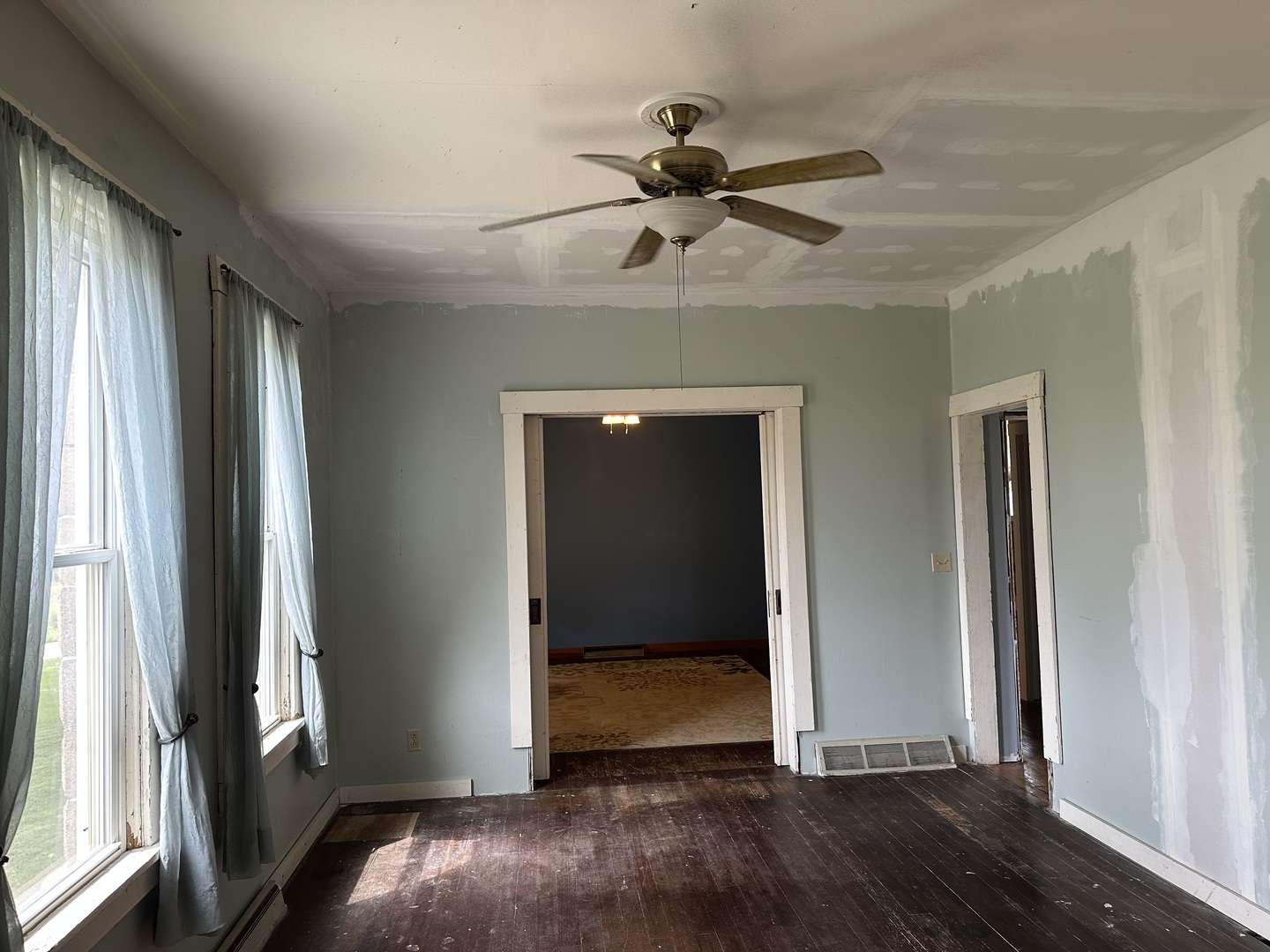 2733 S Curtiss Road Property Photo 19