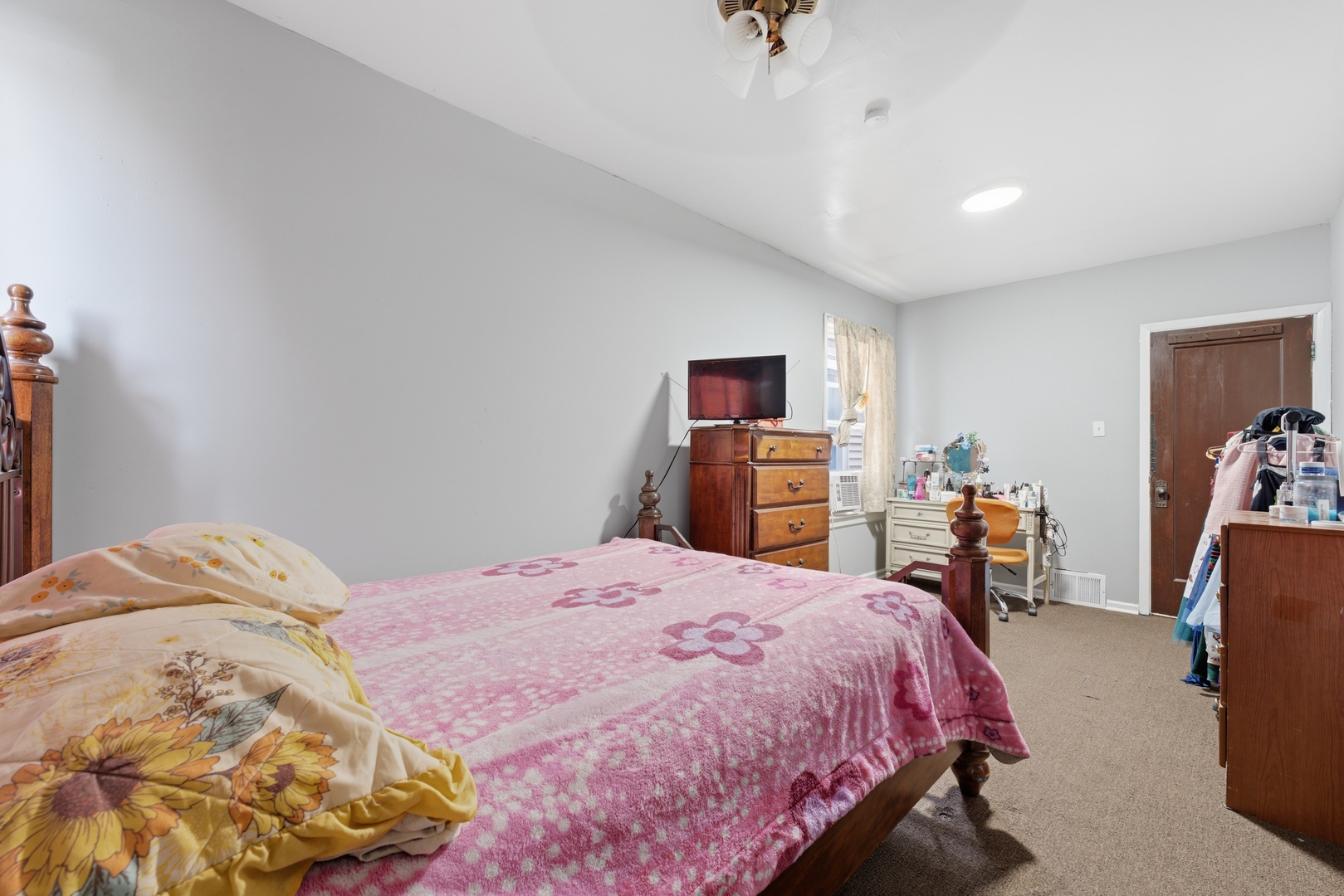 7132 S Hermitage Avenue Property Photo 11