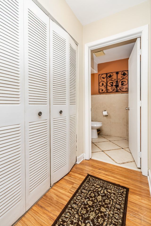 2016 Raleigh Place Property Photo 12