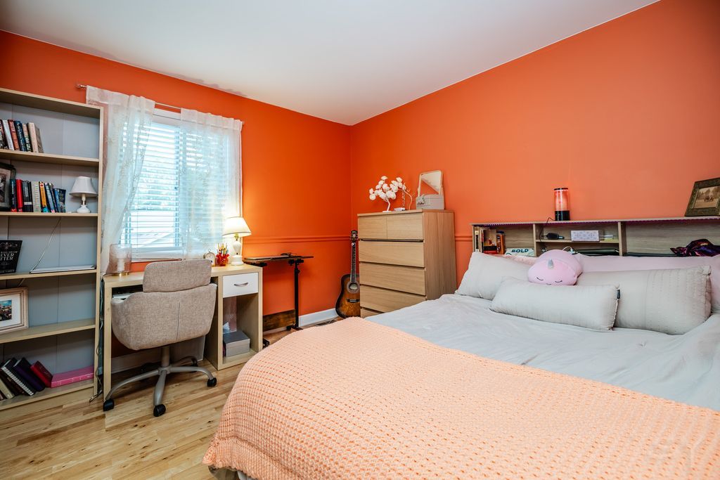2016 Raleigh Place Property Photo 16