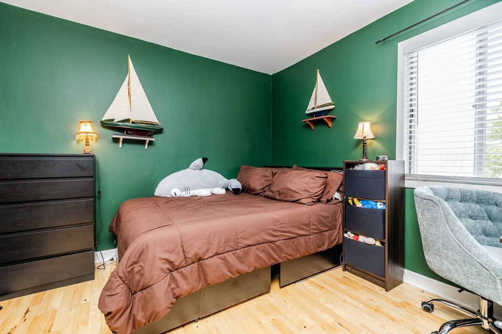 2016 Raleigh Place Property Photo 17