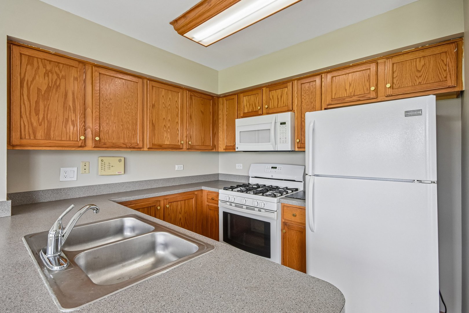 3193 Ketch Court Property Photo 7