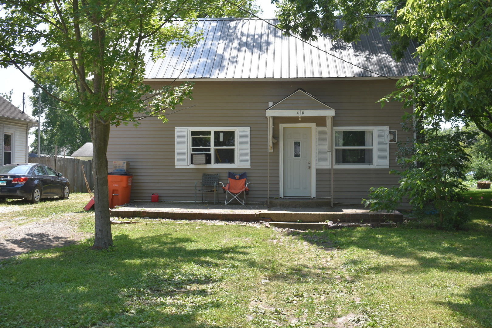 415 W Main