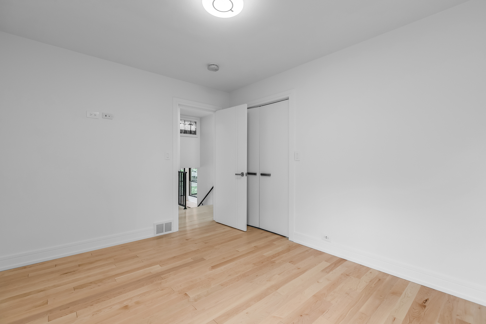 7323 N Kedvale Avenue Property Photo 15