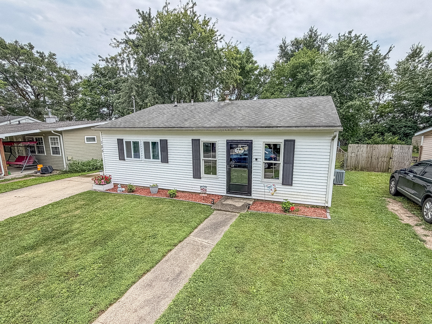 125 Woodlawn Avenue Property Photo 2