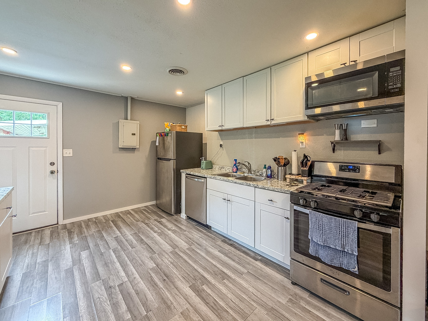 125 Woodlawn Avenue Property Photo 7
