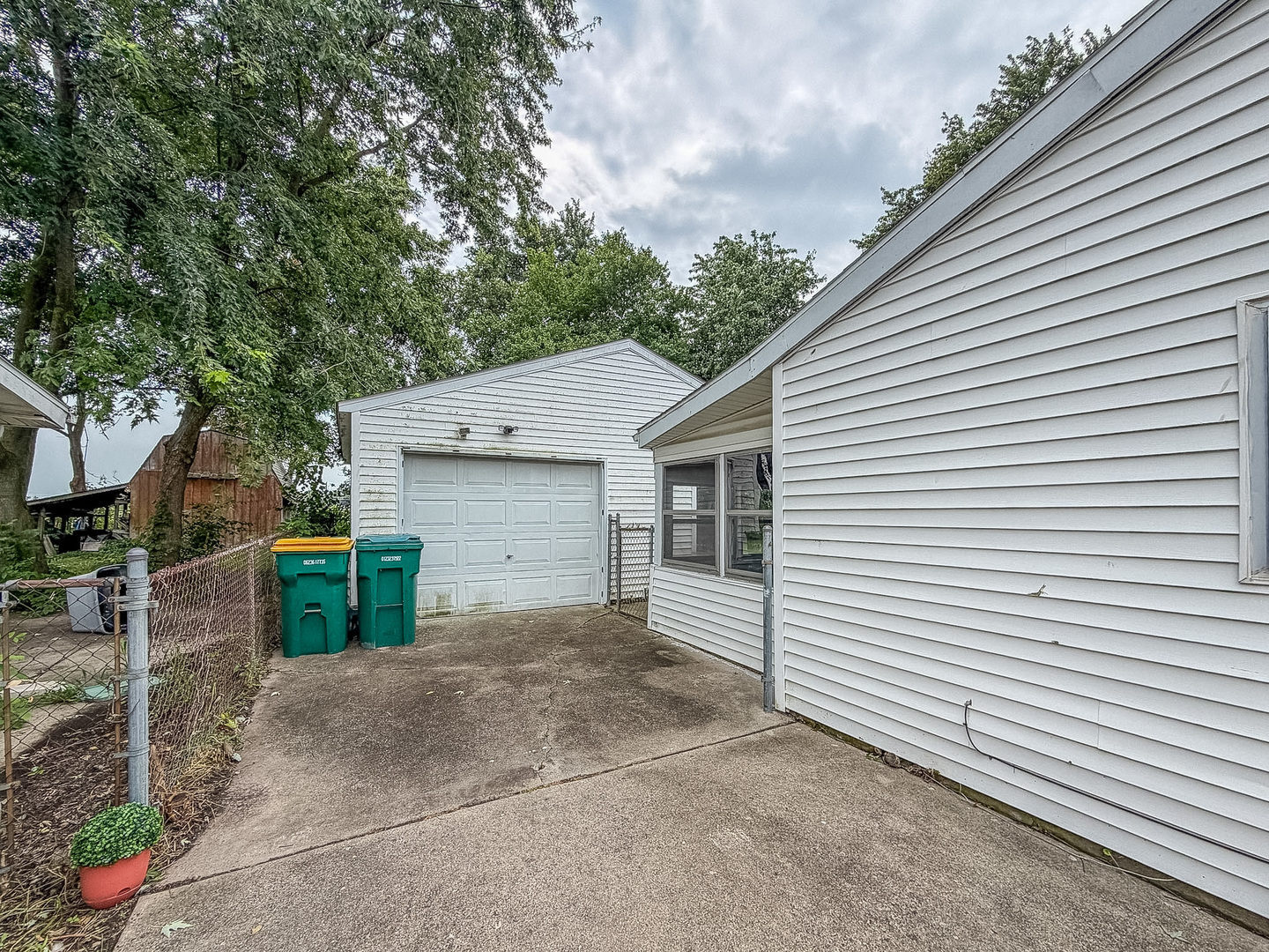 125 Woodlawn Avenue Property Photo 33