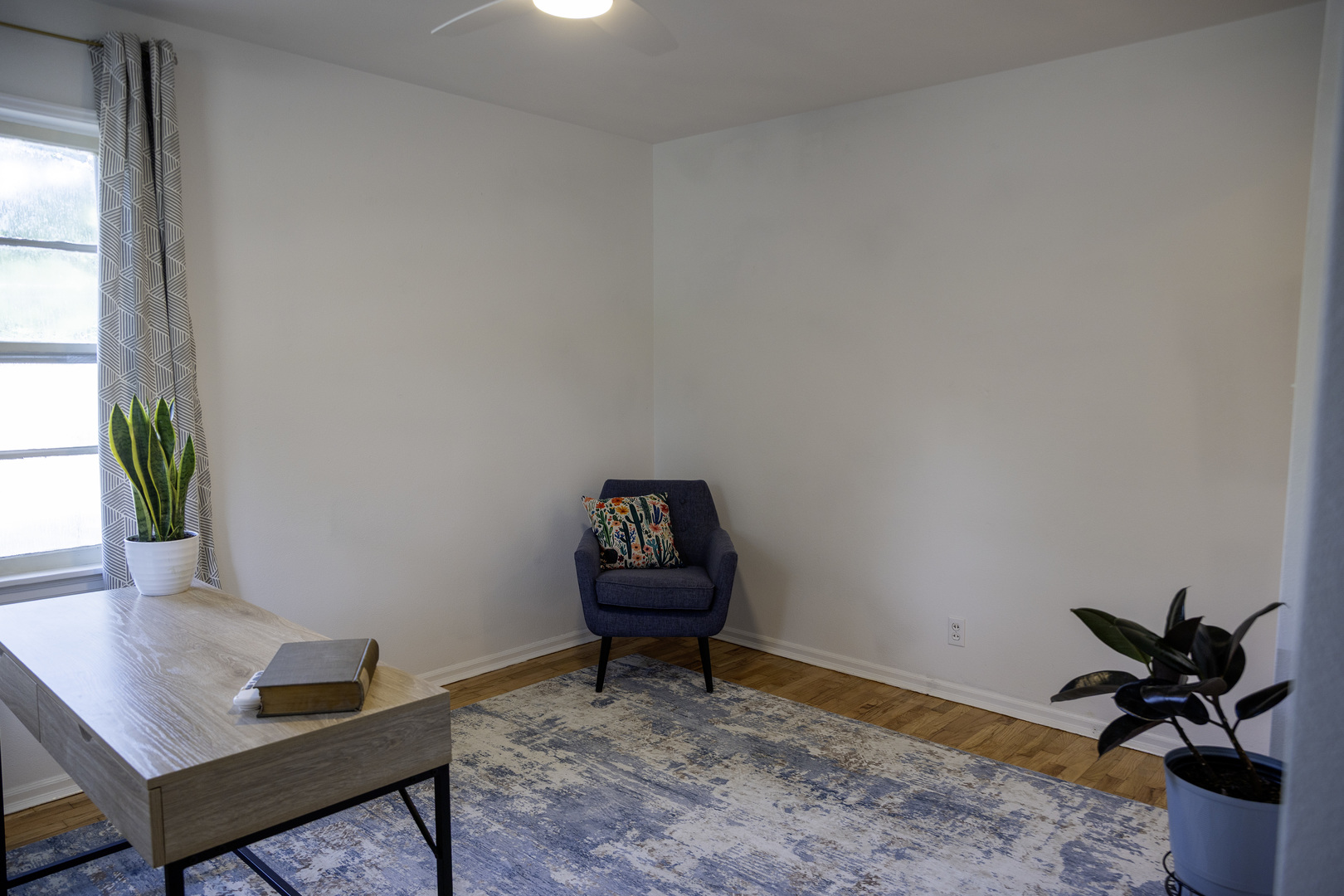 209 S Brook Lane Property Photo 16