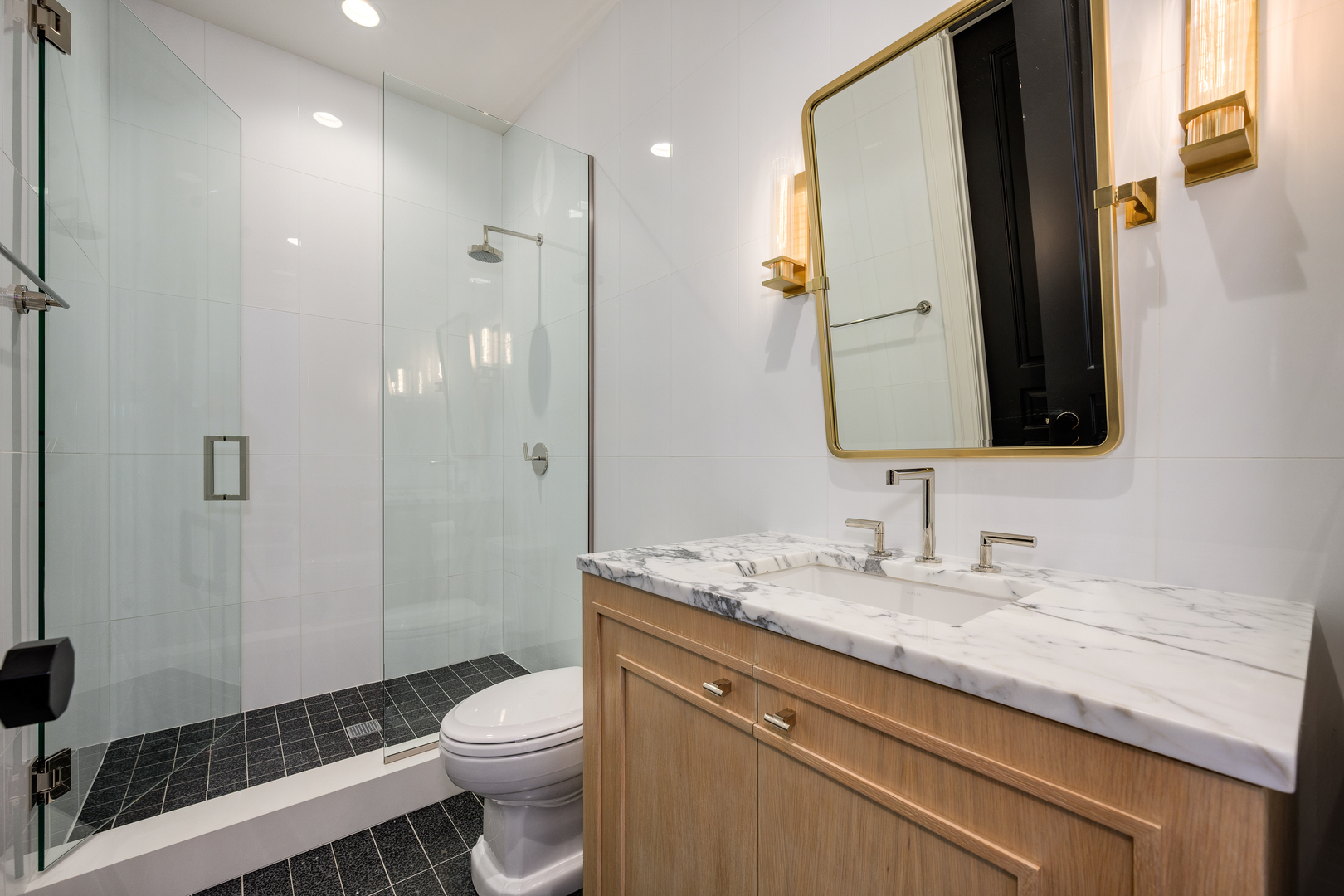 12716461 Property Photo 38