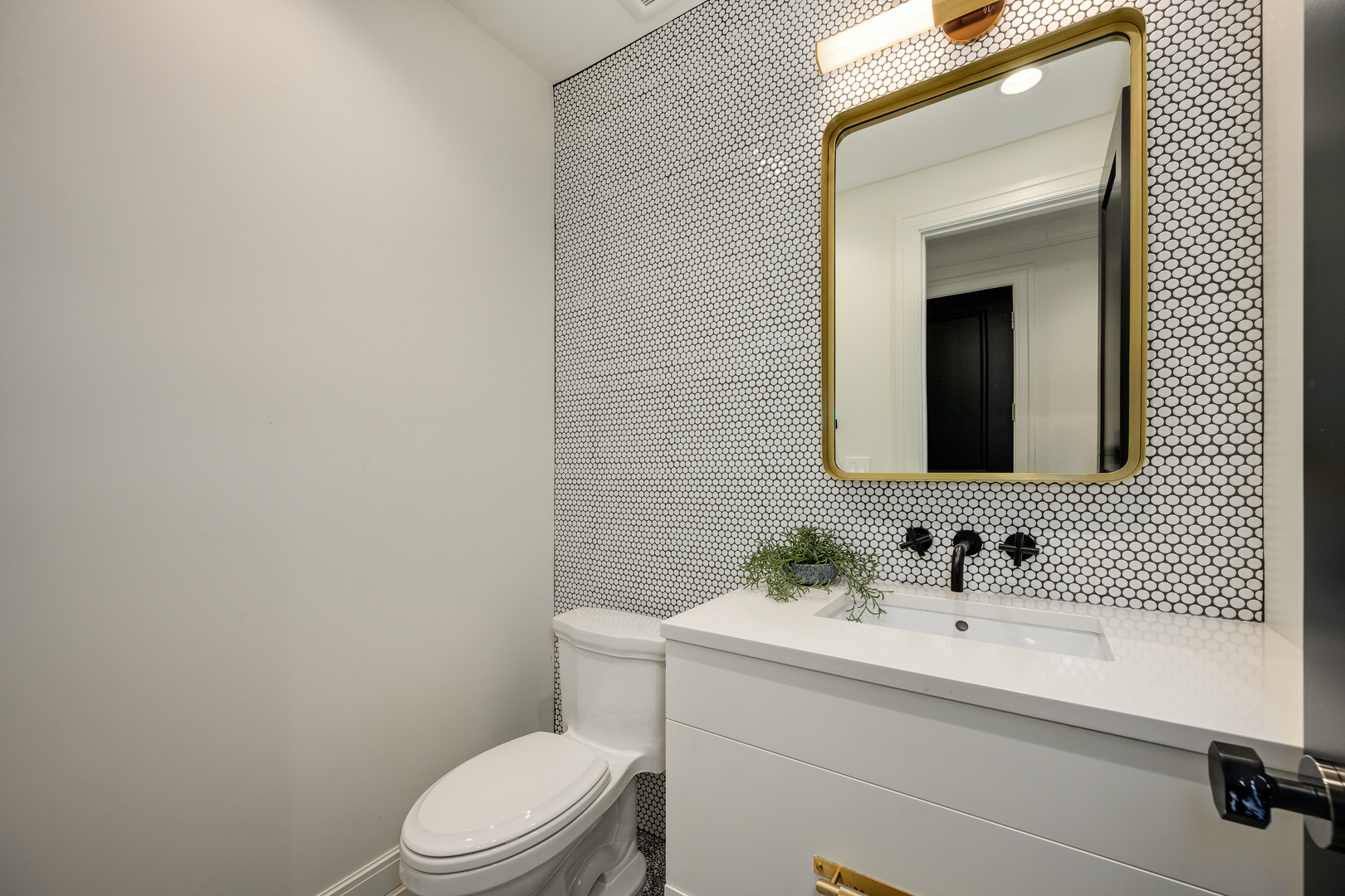12716461 Property Photo 44