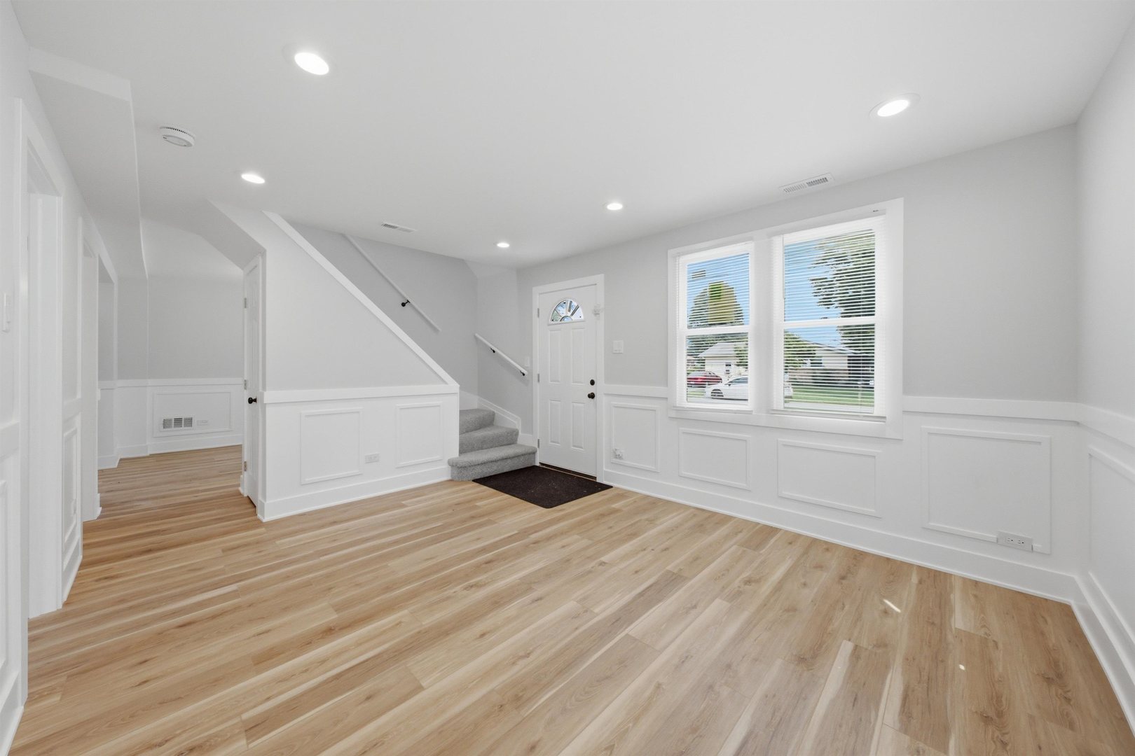15480 Millard Avenue Property Photo 3