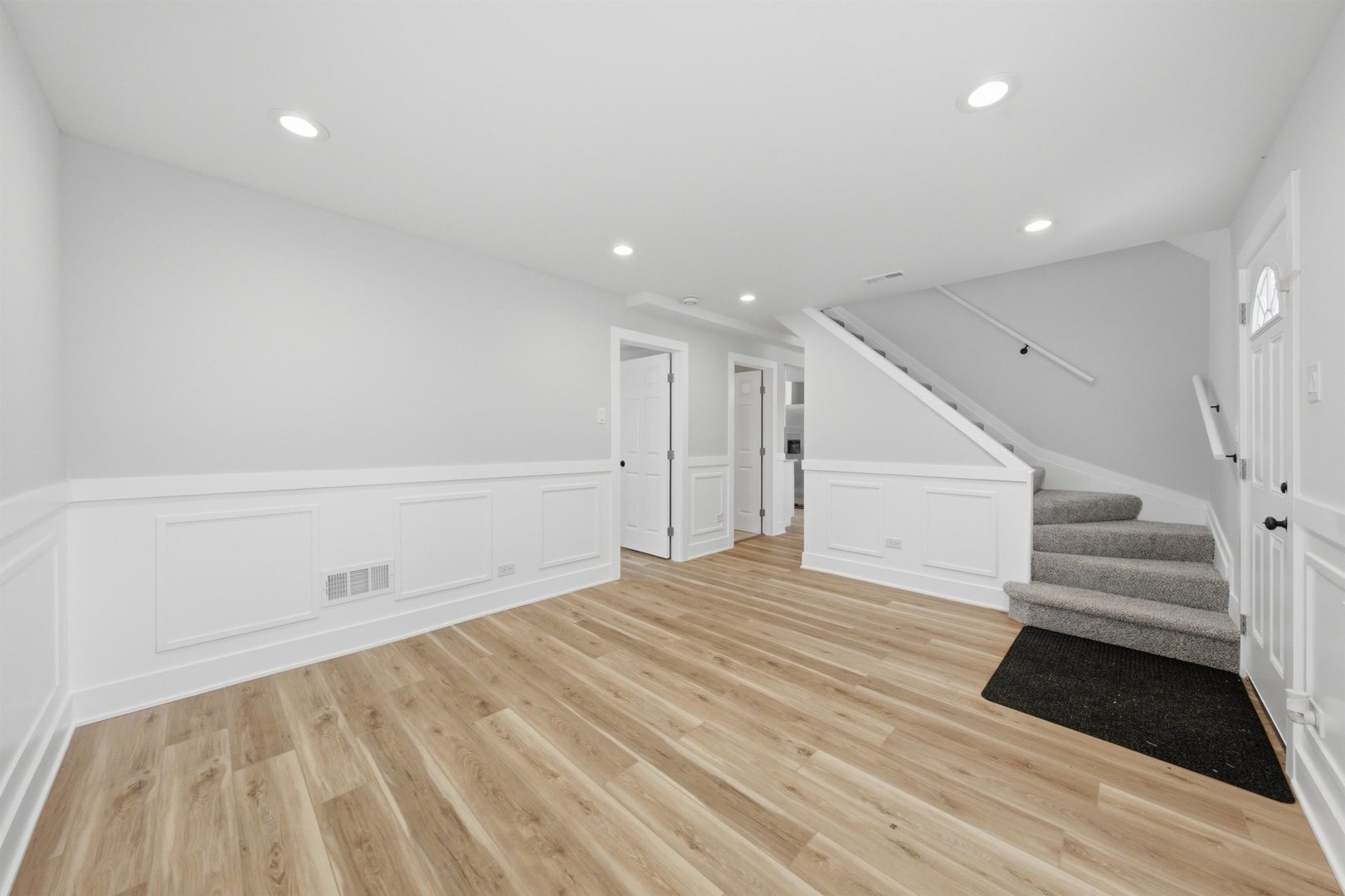 15480 Millard Avenue Property Photo 4