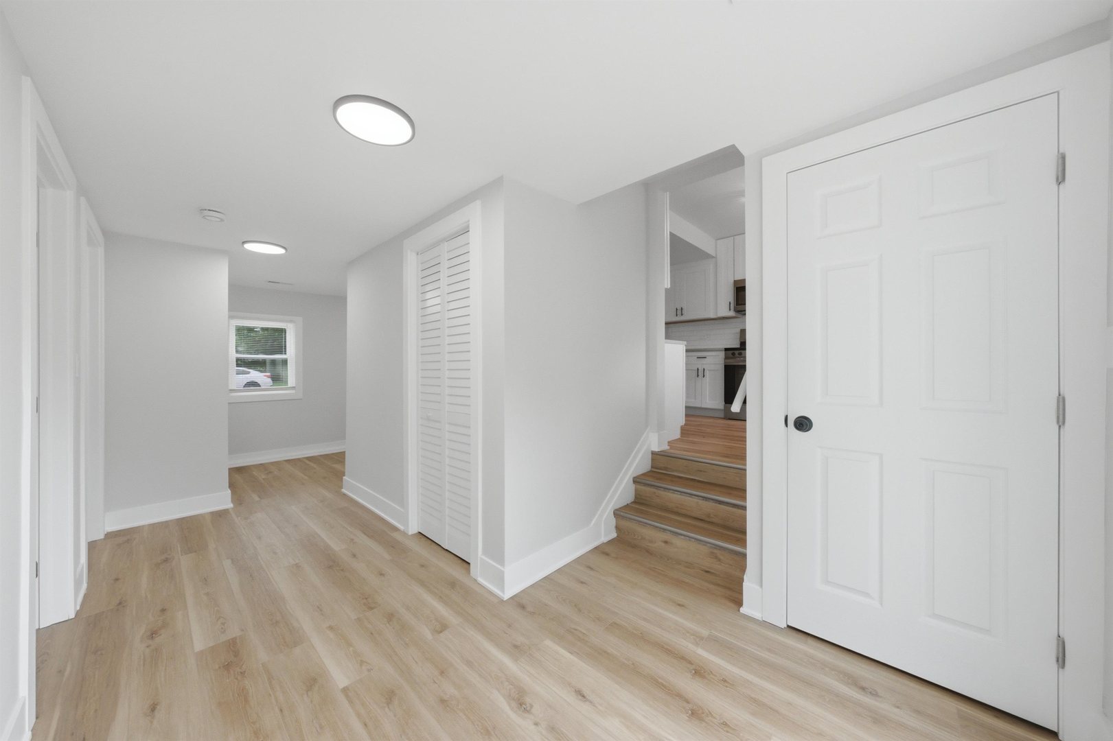 15480 Millard Avenue Property Photo 10