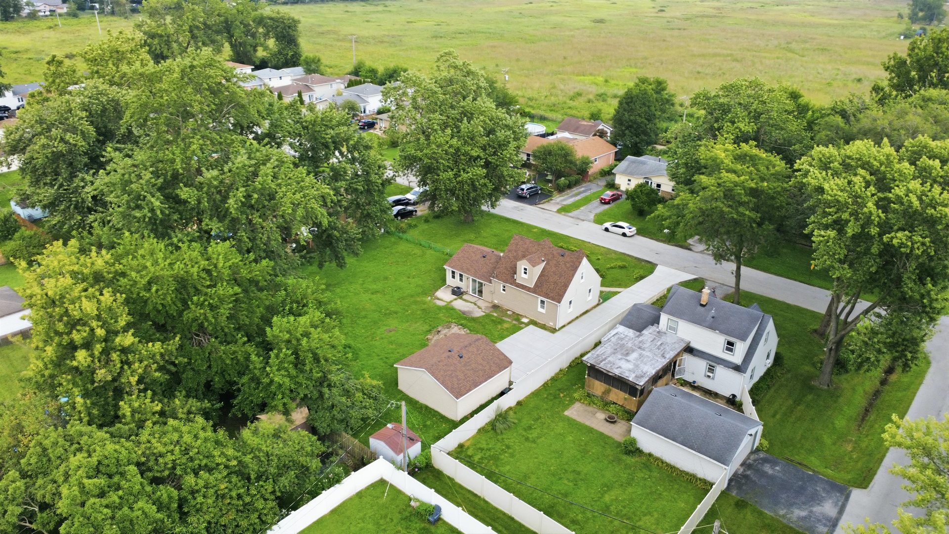 15480 Millard Avenue Property Photo 31