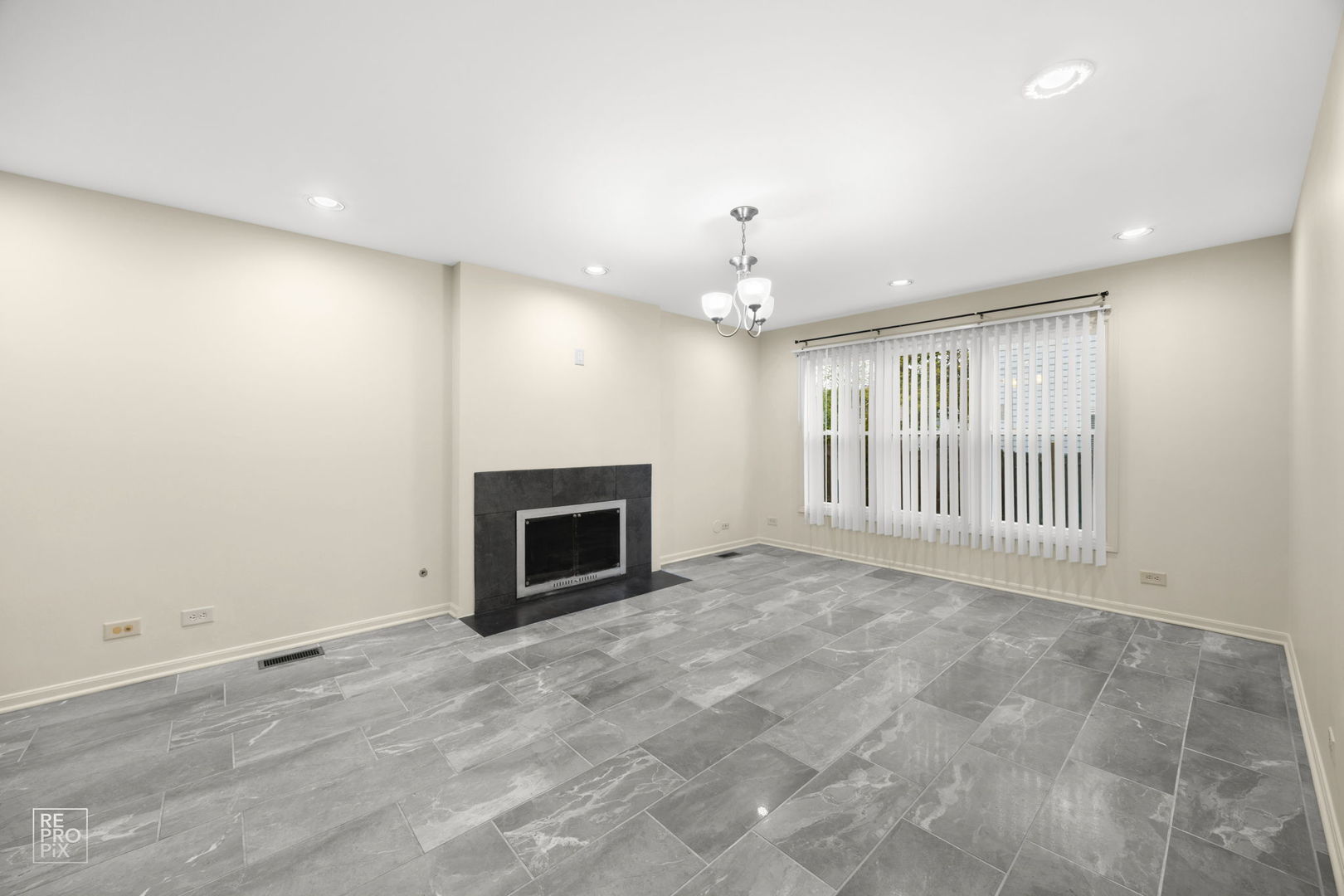 1002 Hobson Drive Property Photo 8