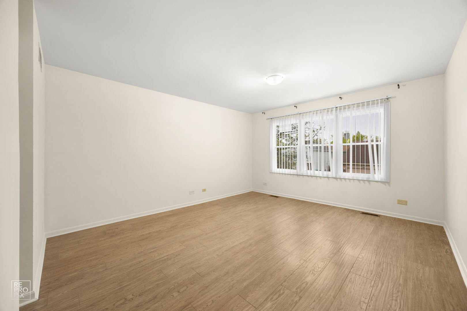 1002 Hobson Drive Property Photo 12