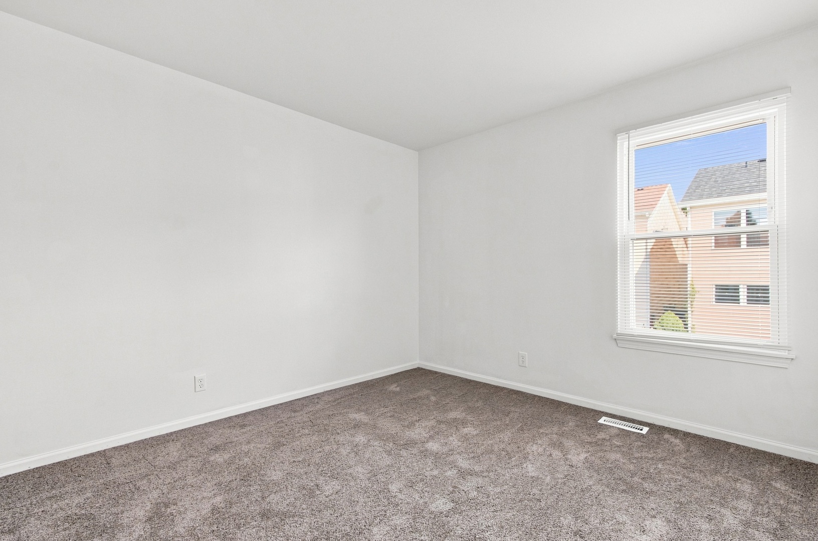 1748 Linden Park Lane Property Photo 16