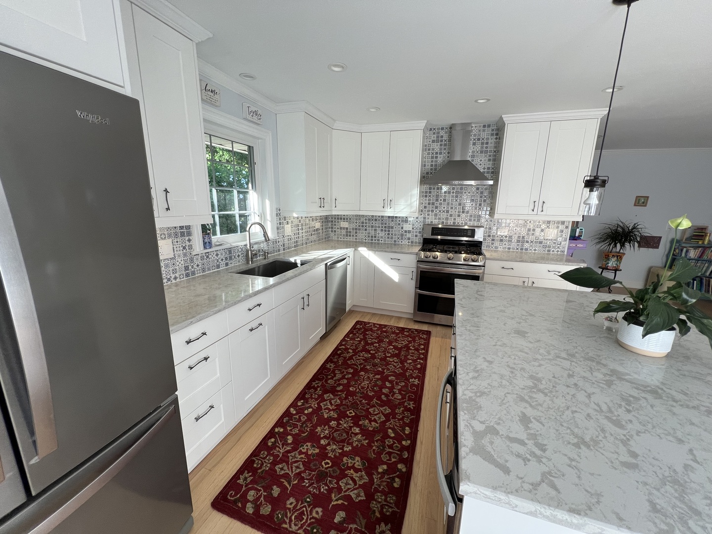 255 Riverside Drive Property Photo 3