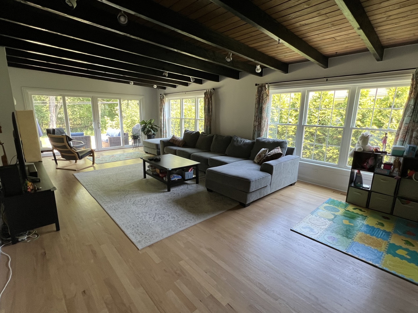 255 Riverside Drive Property Photo 7