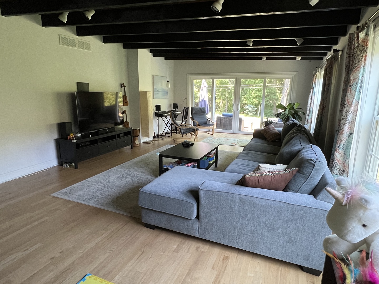 255 Riverside Drive Property Photo 8