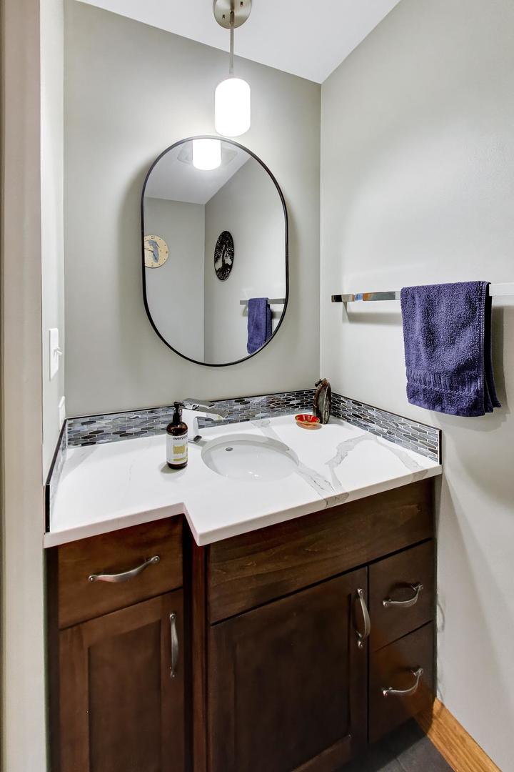 220 Northwood Road Property Photo 28