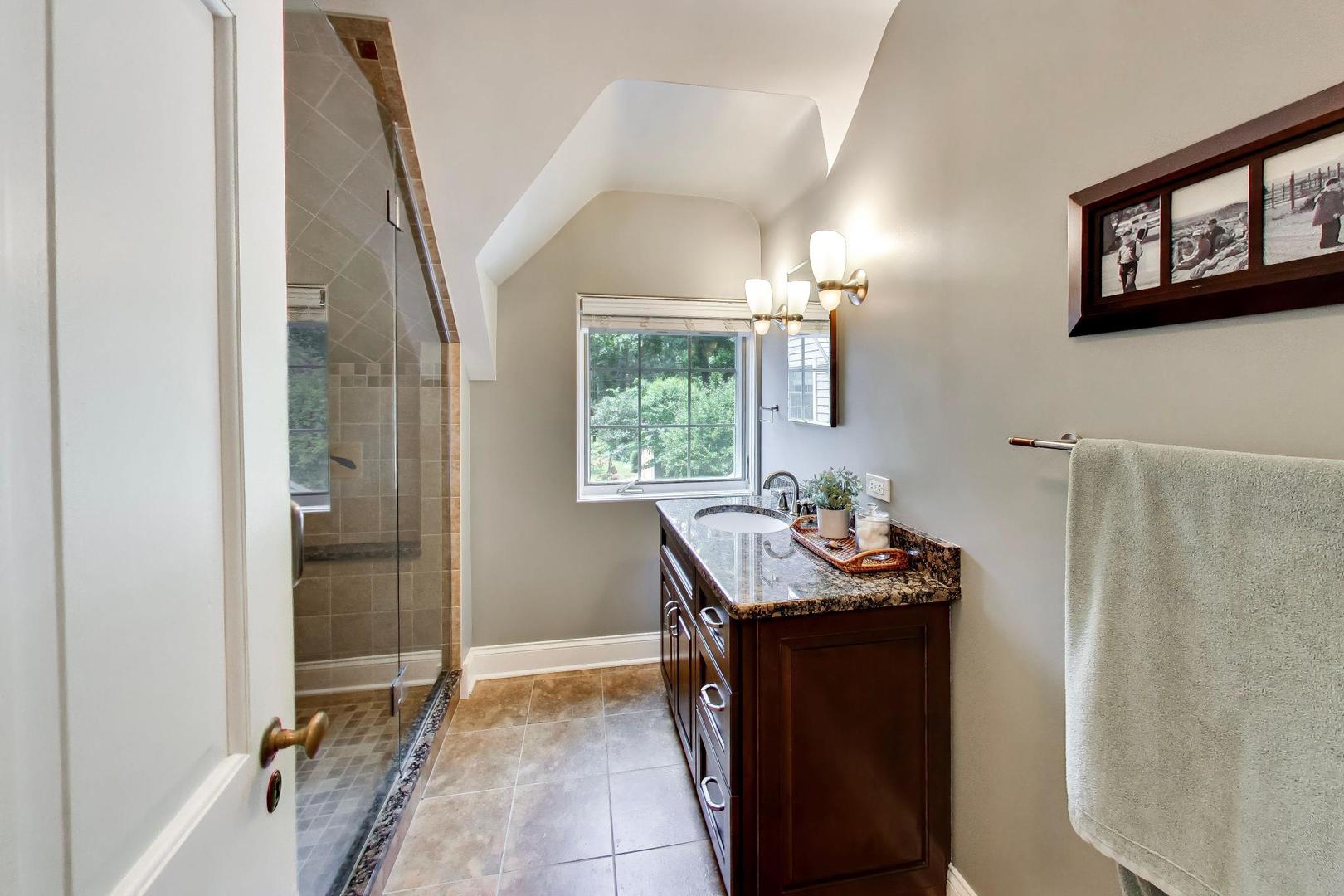 220 Northwood Road Property Photo 42