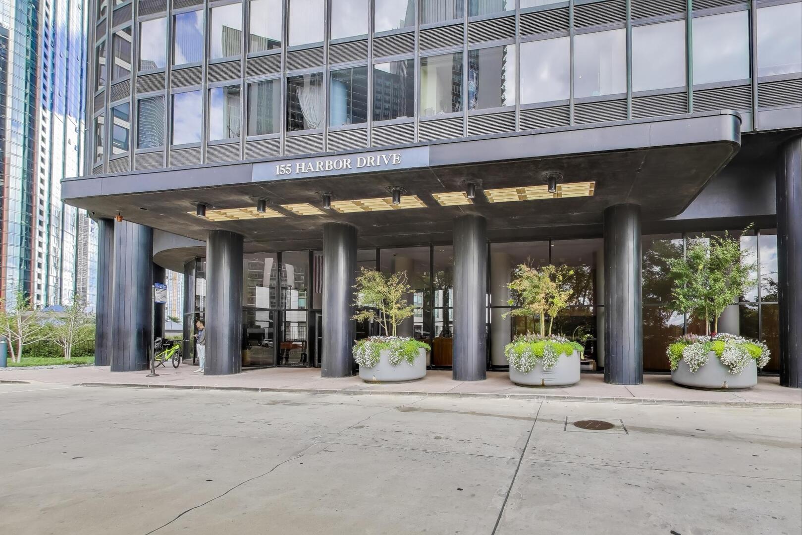 155 N Harbor Drive 3301-3302-3314 Property Photo 3